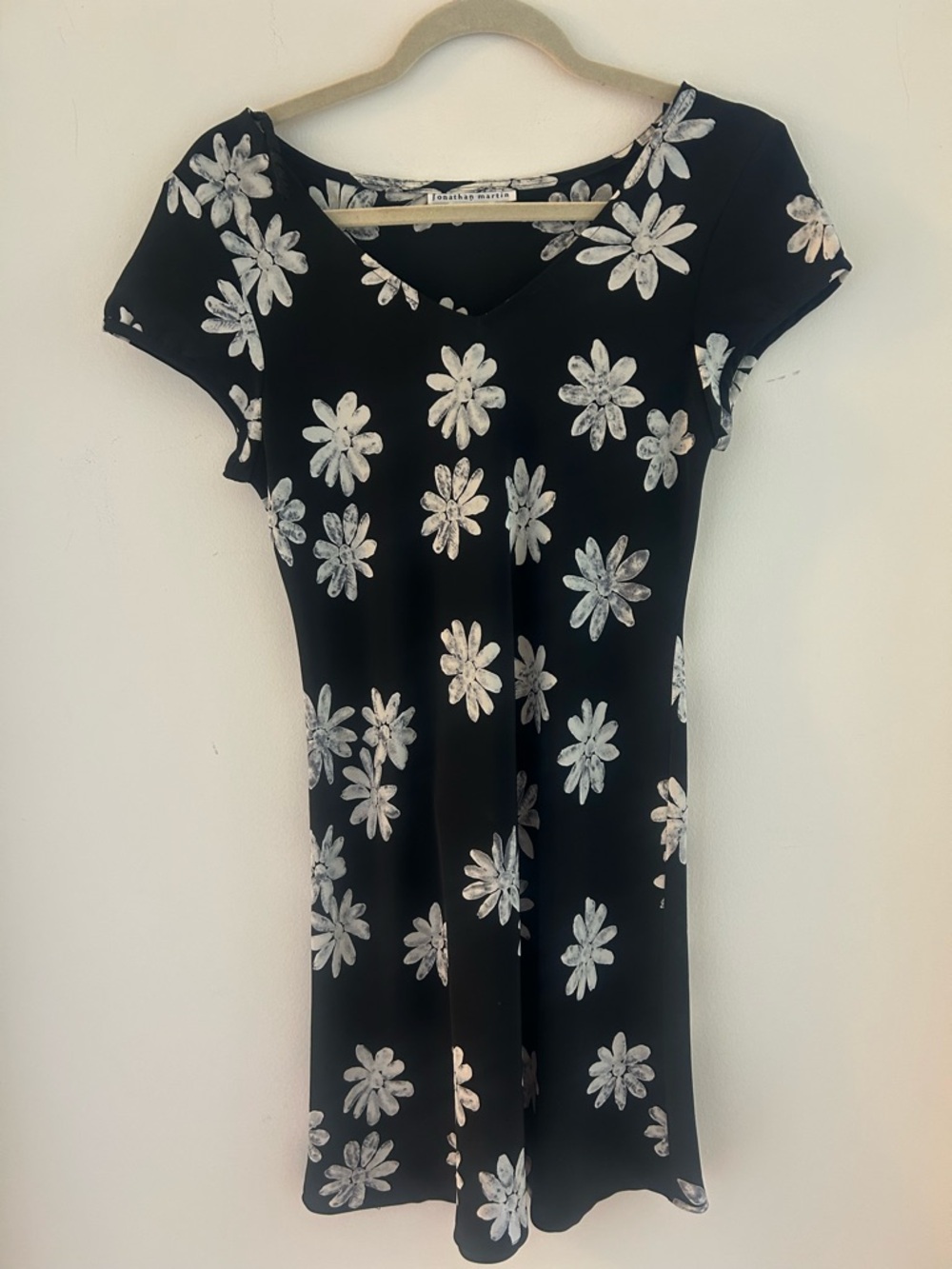 Black Floral Daisy Short Sleeve Dress